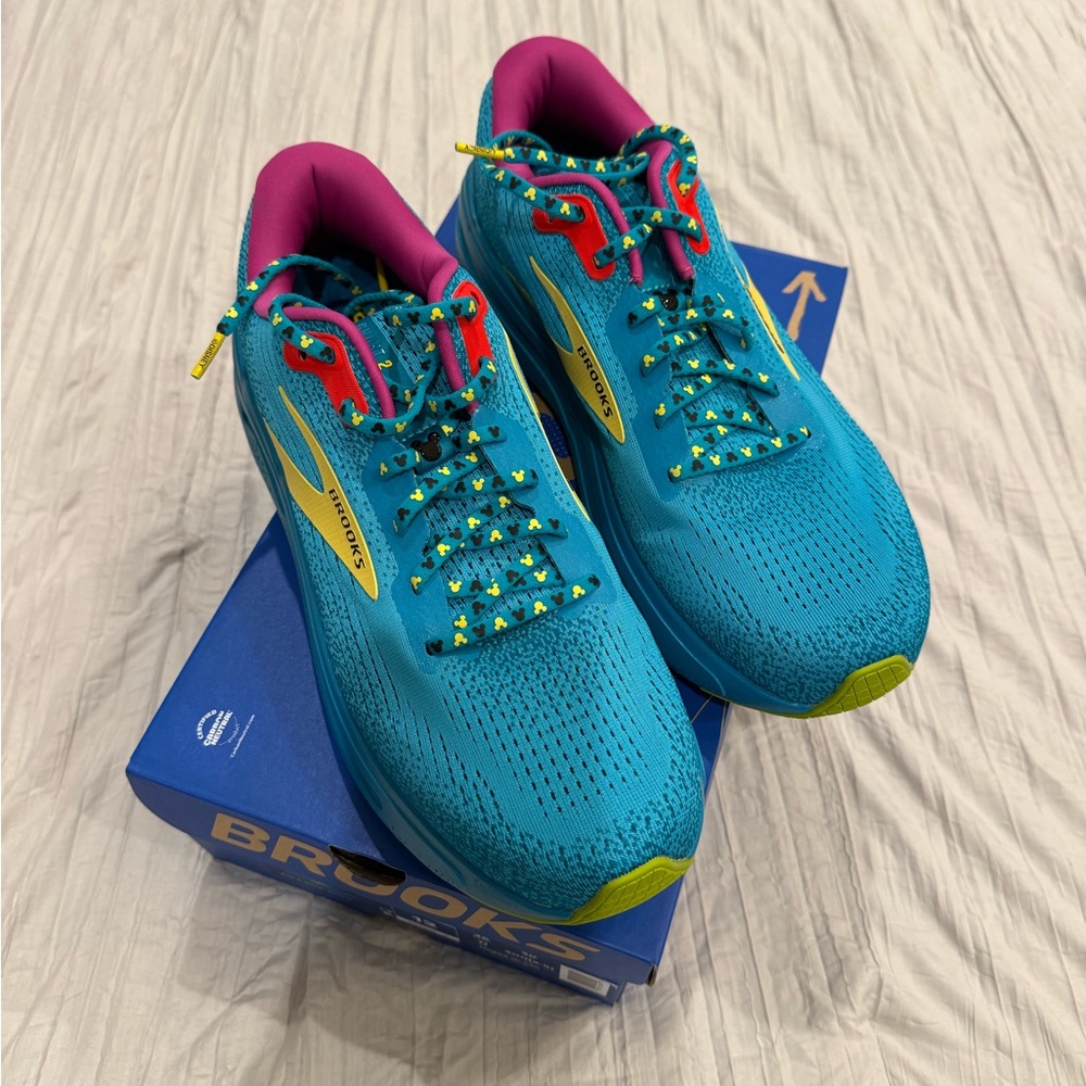 Limited edition Brooks x runDisney Men’s Ghost Max 2 running shoes
